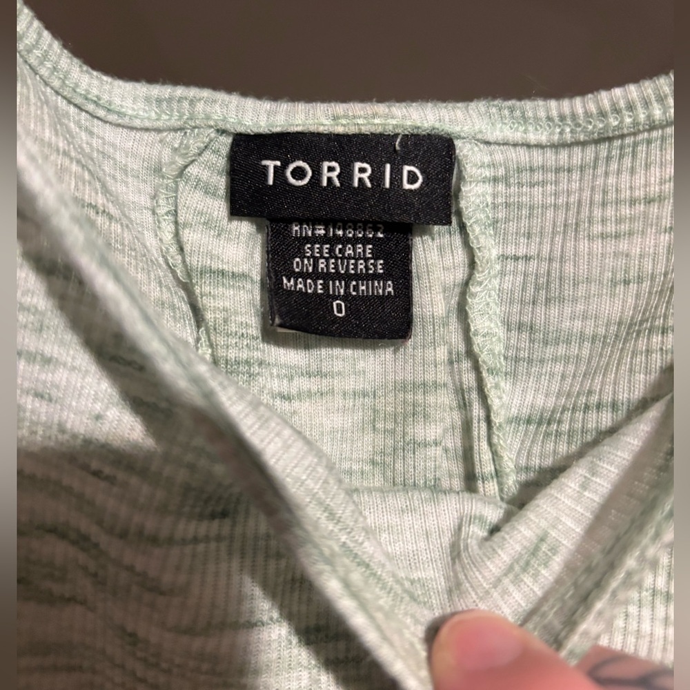 Torrid Light Green Ribbed Top - Picture 3 of 4